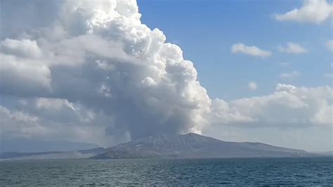 taal volcano|Taal volcano's degassing activity continues; vog .